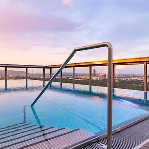 Mca Triiiple I Rooftop Pool I Free Parking I Netflix Apartment